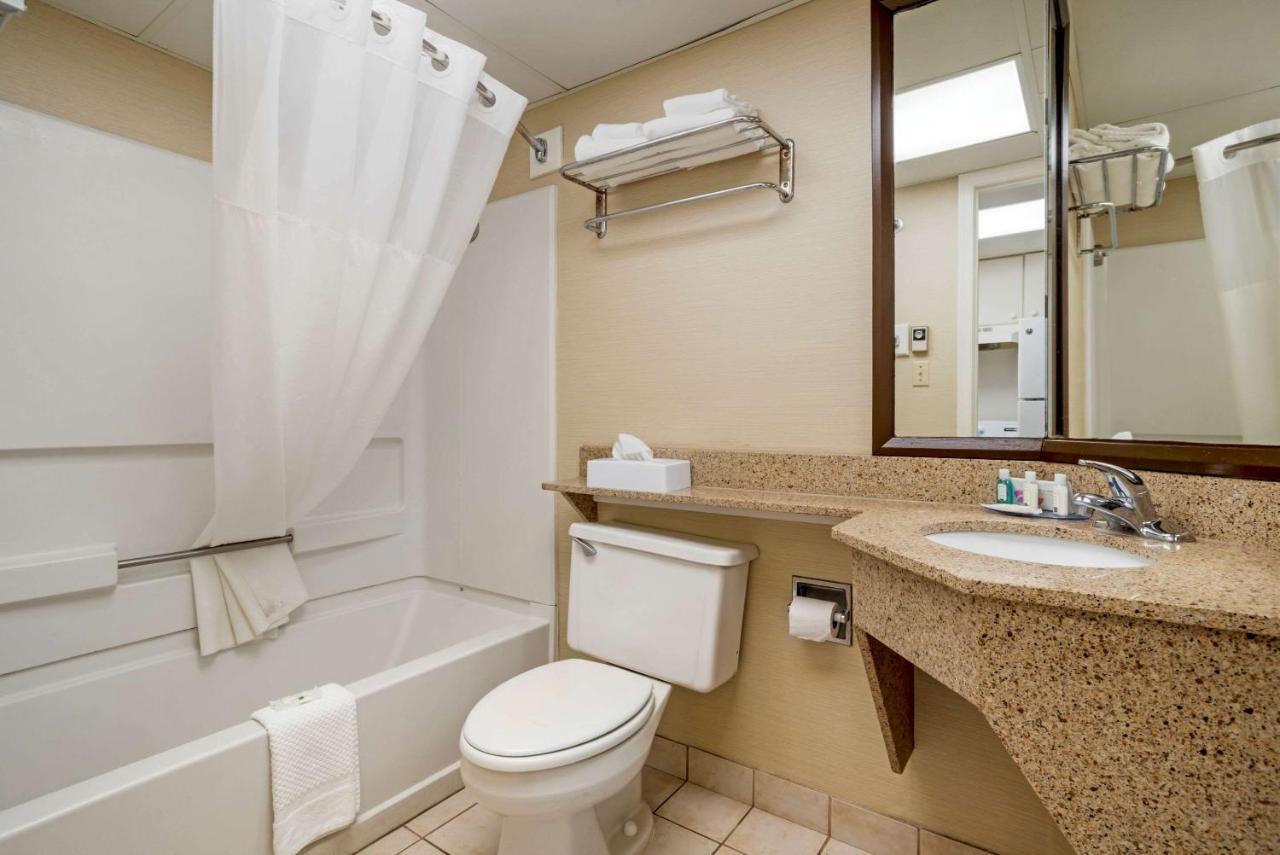Quality Inn & Suites Oceanblock 오션 시티 외부 사진